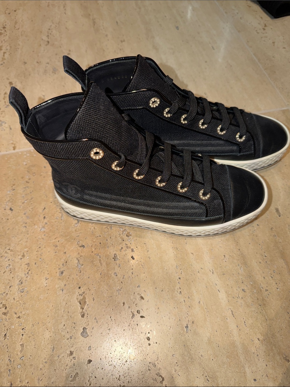 Chanel high top sneaker with pearl detail - Picture 3 of 8